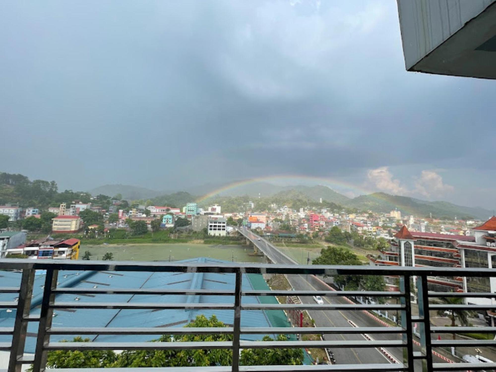 Hoa Viet Hotel Cao Bang Dış mekan fotoğraf